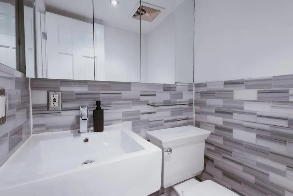 Cozy Urban Retreat - East Village Manhattan New York
